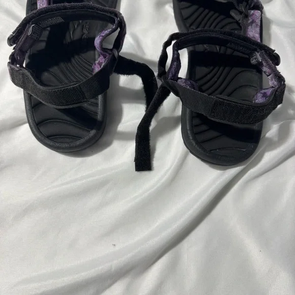Teva Hurricane Sandals Style 5455 – Purple Floral Print – Women’s Size 11 Hiking - Picture 4 of 11